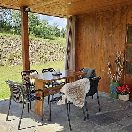 Domek w Bałyzach z balią - prywatna Oaza w Pieniach